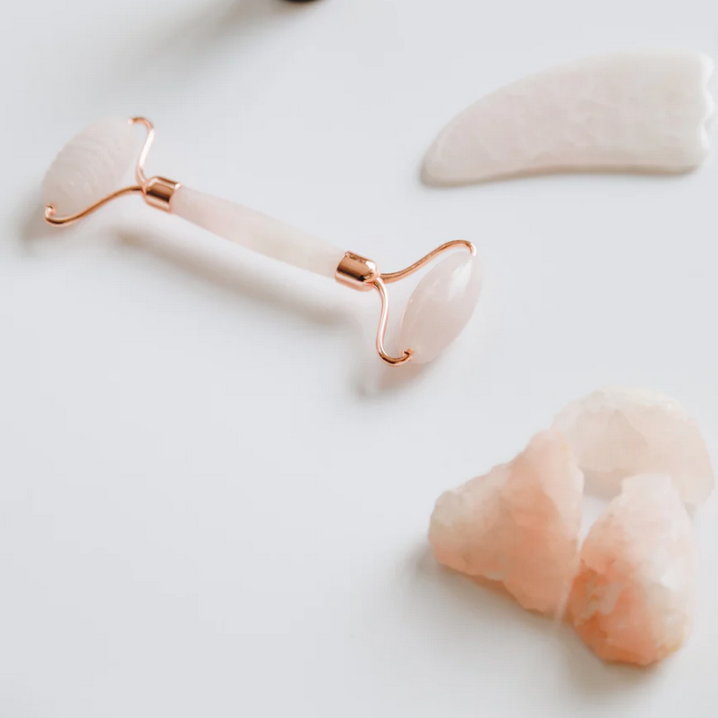 skincare tools - jade roller gua sha