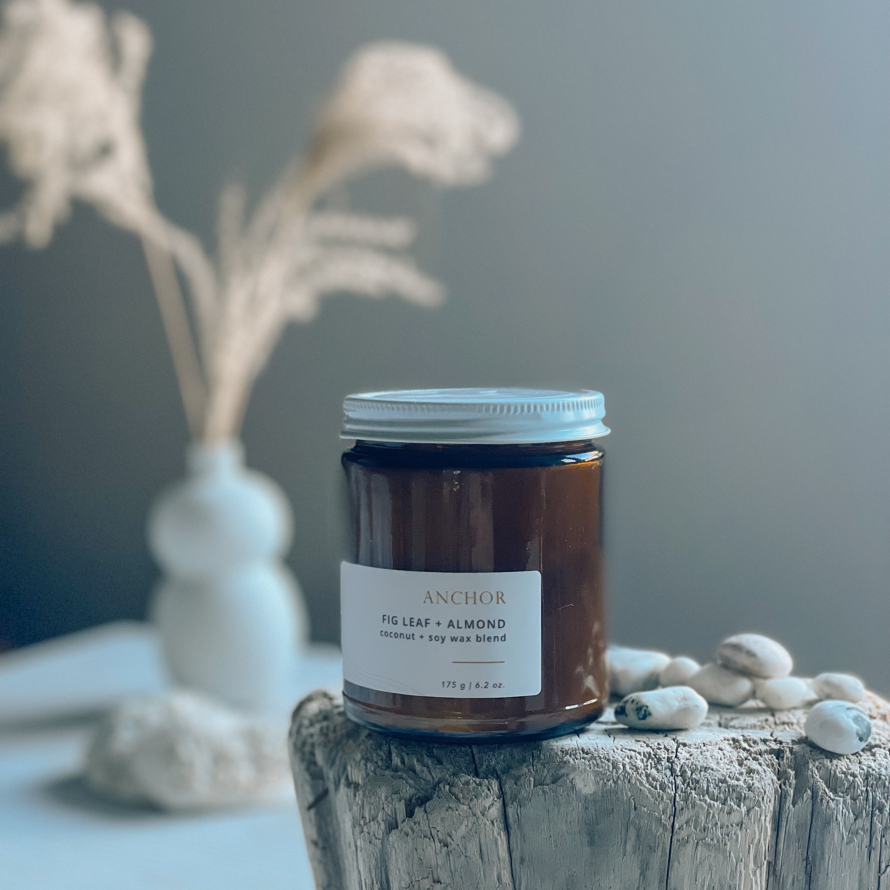 Sealuxe Anchor amber glass candle with almond and fig scent